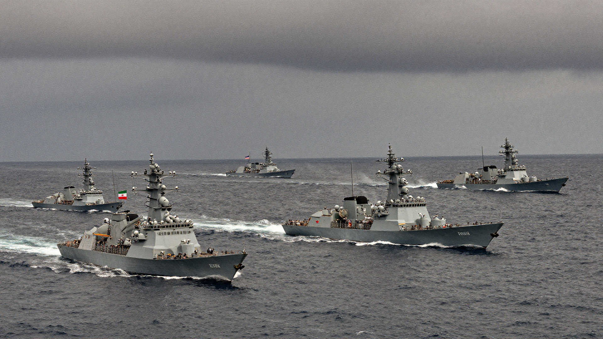 Trump amenaza a Irán con ataques 'devastadores' si rechaza acuerdo nuclear